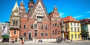 Виліт із Вроцлава: чому українцям варто придивитися до цього аеропорту у Польщі