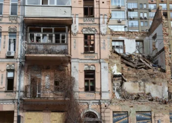 Власників пошкодженого житла звільнили від комунальних платежів: Зеленський підписав закон