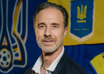 Збірну України з футболу вперше в історії очолив іноземний тренер