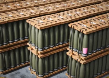 Дев’ять країн залишили коаліцію із закупівлі боєприпасів для України, — FT