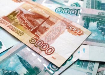 Російська економіка вперше з 2023 року пішла в мінус, – Bloomberg