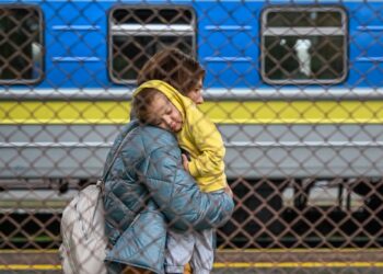 Українські біженці масово повертаються додому: Україна стала лідером світу за приростом населення через міграцію, – Business Insider