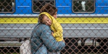 Українські біженці масово повертаються додому: Україна стала лідером світу за приростом населення через міграцію, – Business Insider
