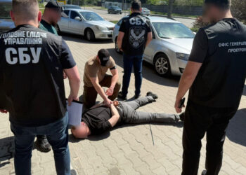 Затримання на гарячому: керівника Житомирського обласного ТЦК викрили на хабарях за «звільнення» від мобілізації