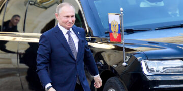 Путінський лімузин не виправдав очікувань: у Росії планують закрити завод Aurus