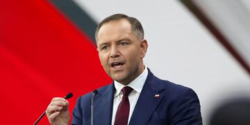 Рейтинг президента Польщі Навроцького злетів до історичного максимуму після серії резонансних антиукраїнських кроків