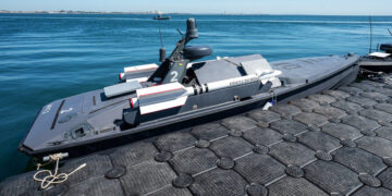 США запустили серійне виробництво морського дрона, створеного на основі українського безпілотника Magura V7, – Defense Express