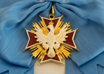 Президент Польщі позбавив Зеленського найвищої державної нагороди – ордену Білого Орла