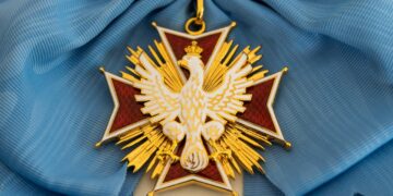 Президент Польщі позбавив Зеленського найвищої державної нагороди – ордену Білого Орла