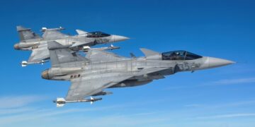 Україна заплатить за Gripen більше, ніж Польща за F-35: польські ЗМІ пояснили можливі причини