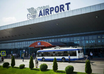 Аеропорт Кишинева запустив безкоштовний трансфер для пасажирів з України
